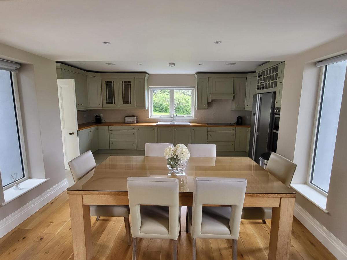 The Coach House Villa Dublin Dış mekan fotoğraf
